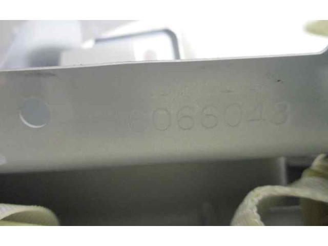 Подушка безопасности двери 7030A039 Citroen C-Crosser