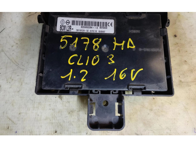 Блок комфорта 8200652284 Renault Clio III