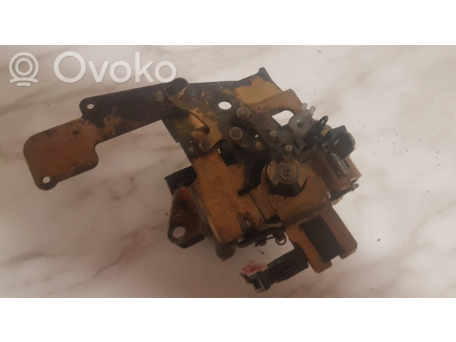 Замок задней крышки