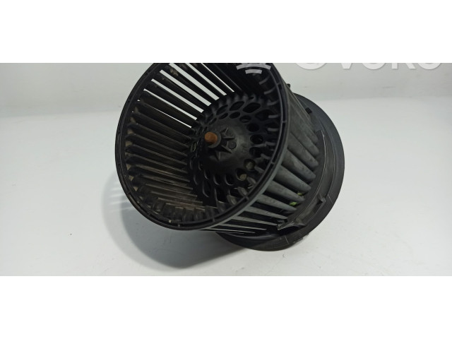 Вентилятор печки    272108177R   Dacia Sandero