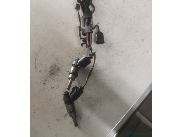 Vstřikovač 06f971824d   Audi A8 S8 D4 4H     