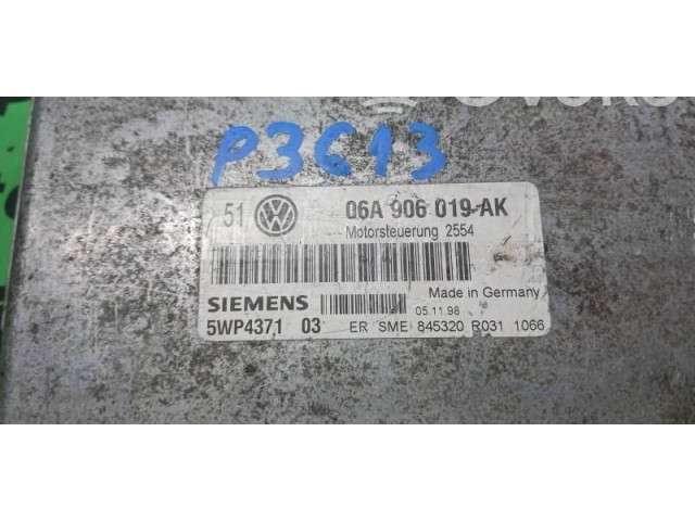 Zpětné zrcátko Audi A3 S3 8L 1997 06A906019AK, 5WP437103