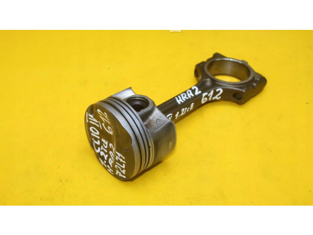  Поршень с шатуном  72L71  Renault Clio IV  