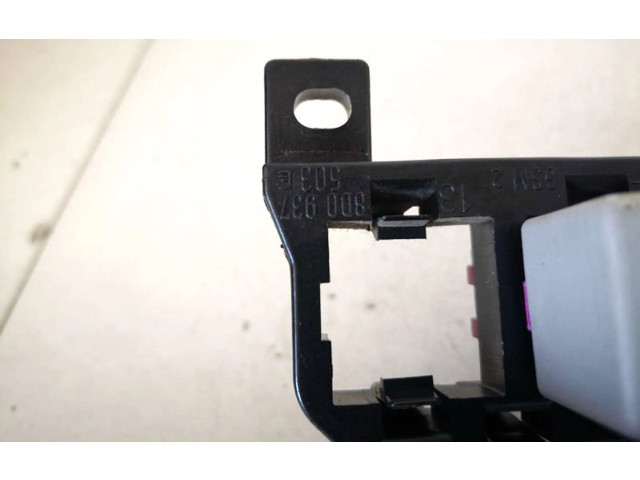 Блок предохранителей 8d0937503e, 8D0937503E Volkswagen Golf IV