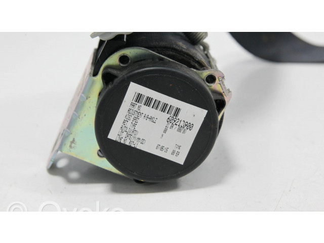 Задний ремень безопасности