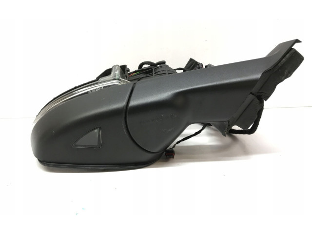 Зеркало электрическое        Skoda Karoq  2017 -  года   