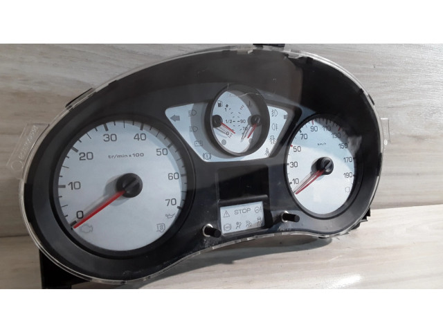 Přístrojová deska Peugeot Partner 2011 555001310102, YG008GA8