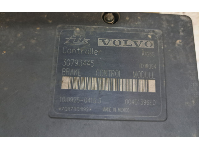 Блок АБС 30793445, P30793444   Volvo  V70  2005 - 2008 года