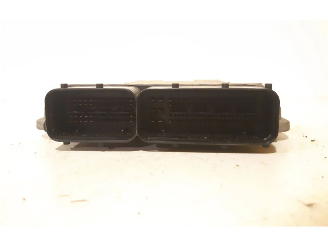 Řídící jednotka 03G906021HS   Volkswagen Caddy 2007