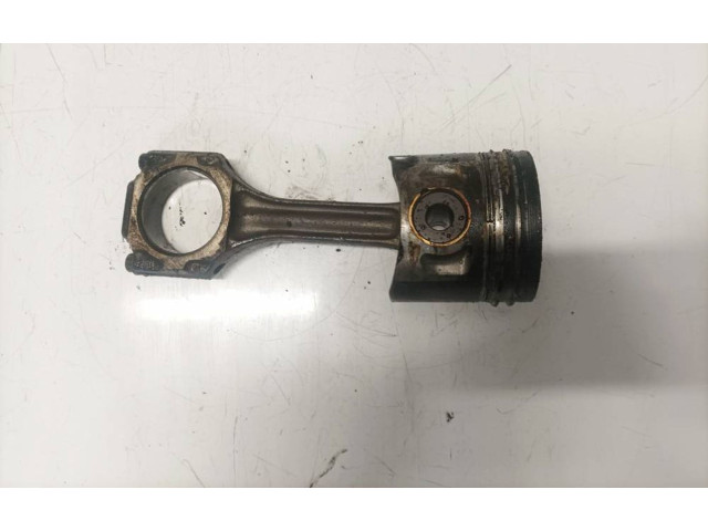 Поршень с шатуном Audi A3 S3 8L