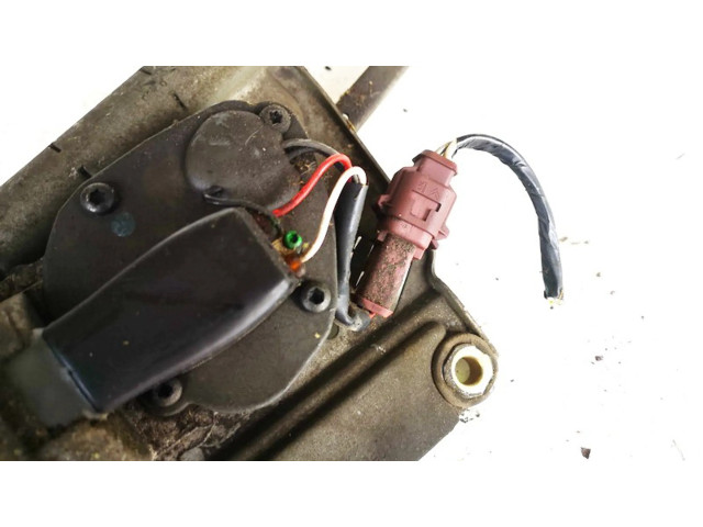Моторчик дворников     Peugeot 406