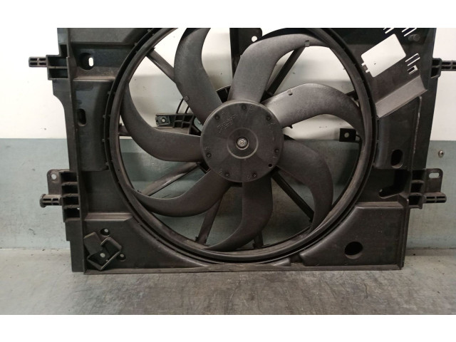 Вентилятор радиатора 214815896R, 214815896R Dacia Jogger