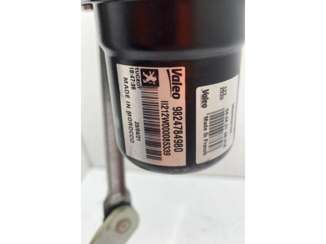 Двигатель стеклоочистителей Peugeot 2008 II 2019 - года