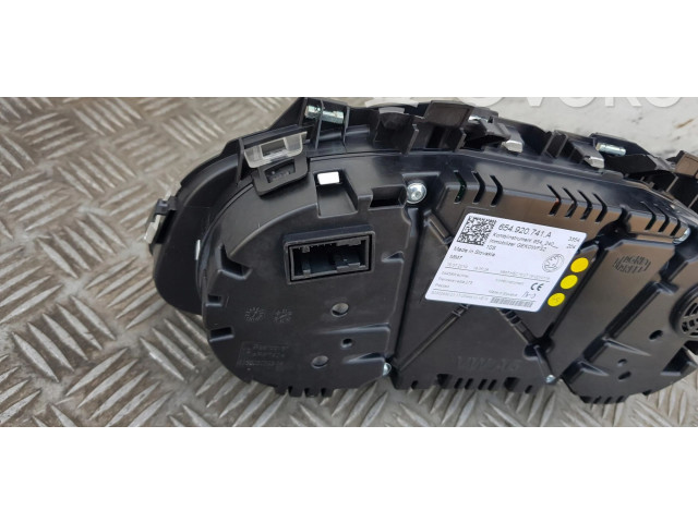Панель приборов 654920741A Skoda Scala