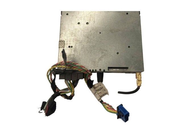 Радио/ проигрыватель CD/DVD / навигация