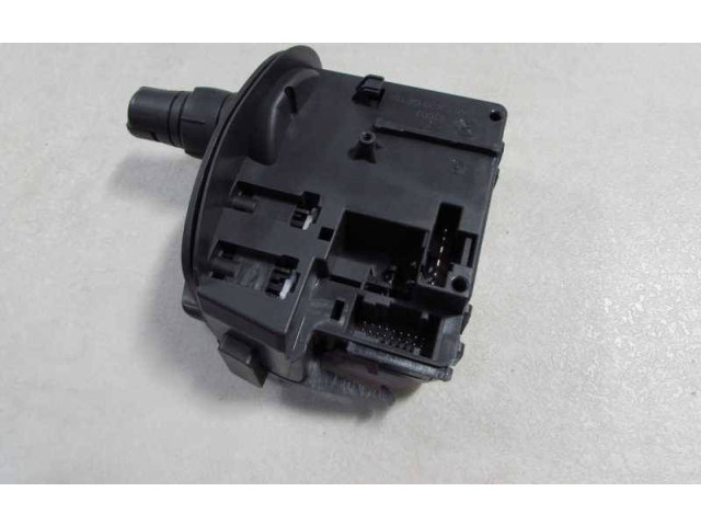 Ручка стеклоочистителей 88103009, 48328   Renault Clio III