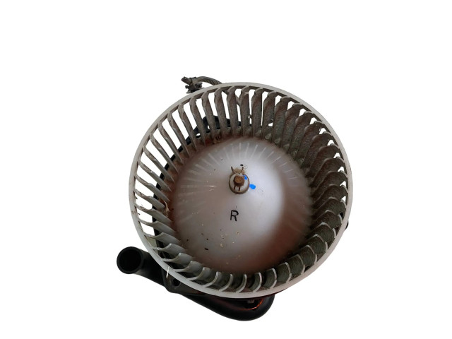 Вентилятор печки Mitsubishi L200