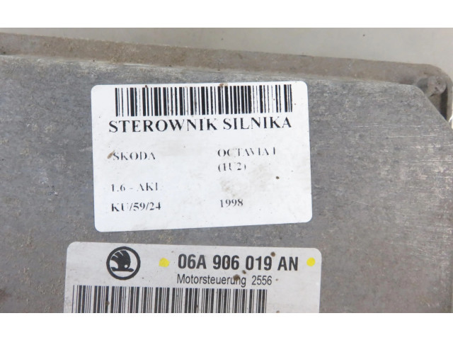 Блок управления двигателя 5WP4374, 06A906019AN   Skoda Octavia Mk1 (1U)