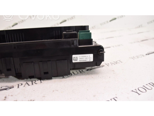 Блок предохранителей 9259467   BMW X3 F25    