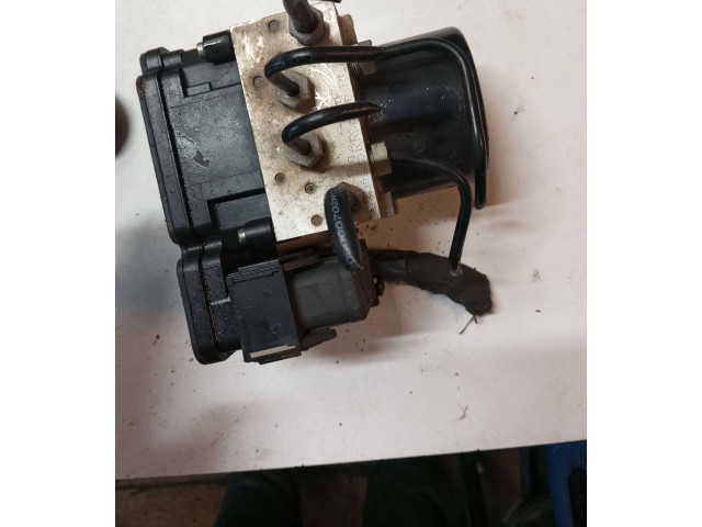 Блок АБС 31423348   Volvo  V60  2013 - 2018 года