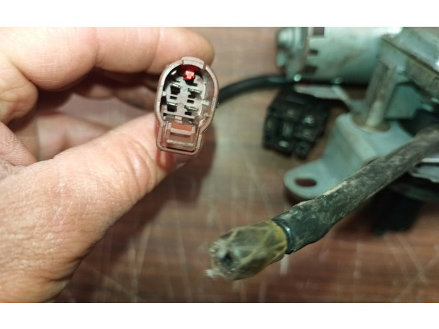 Моторчик заднего дворника 962381888    Citroen Xsara