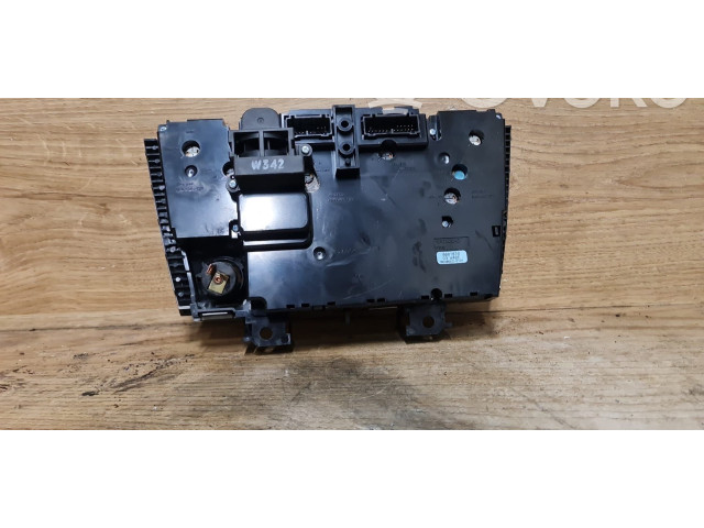 Блок управления кондиционера воздуха / климата/ печки (в салоне) 8691876 Volvo V70