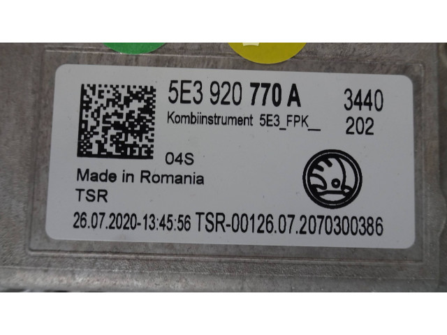 Панель приборов 5E3920770A Skoda Octavia Mk4