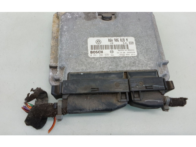 Блок управления двигателя 06A906018N, 0261204935   Volkswagen New Beetle