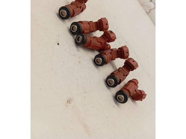 Vstřikovač 10103YR Mitsubishi Endeavor pro benzínový motor 3.8