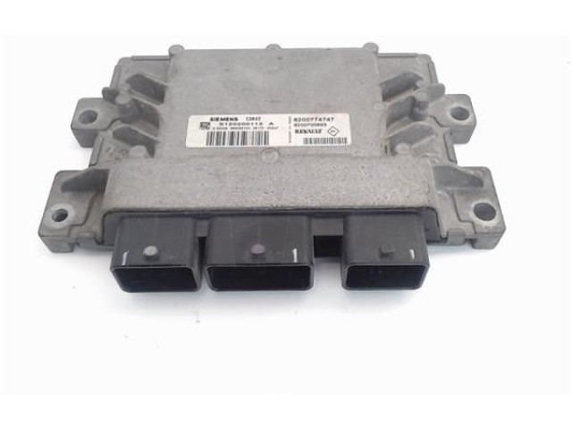 Блок управления двигателя 8200774747, 8200700695   Renault Twingo II