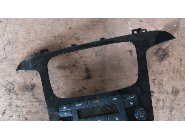 Блок управления климат-контролем BM2T18C612CC Ford Galaxy