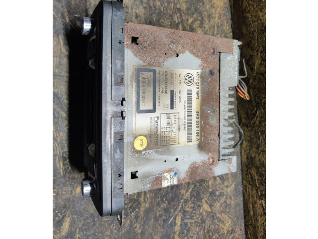 Радио/ проигрыватель CD/DVD / навигация