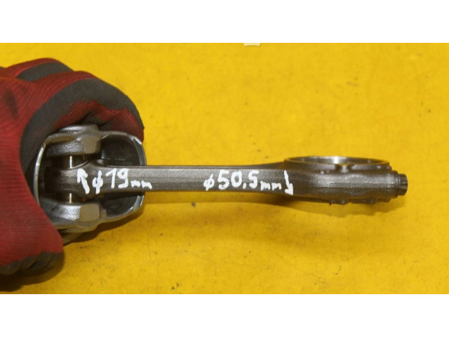 Поршень с шатуном 04EC Skoda Octavia Mk3 (5E)