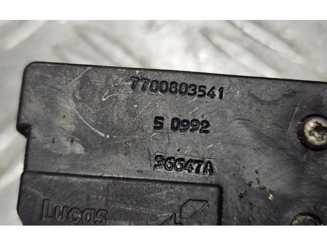 Ручка стеклоочистителей 7700803541, 36647A   Renault Clio I