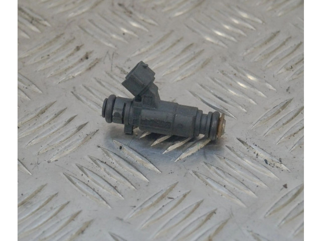 Vstřikovač Audi A8 S8 D3 4E