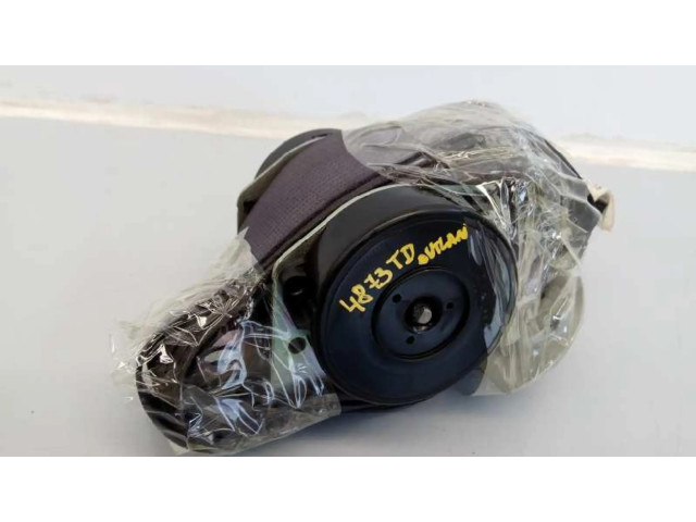 Задний ремень безопасности