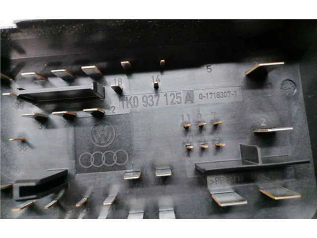 Блок предохранителей 1K0937125A, 1K0937125A Skoda Octavia Mk2 (1Z)