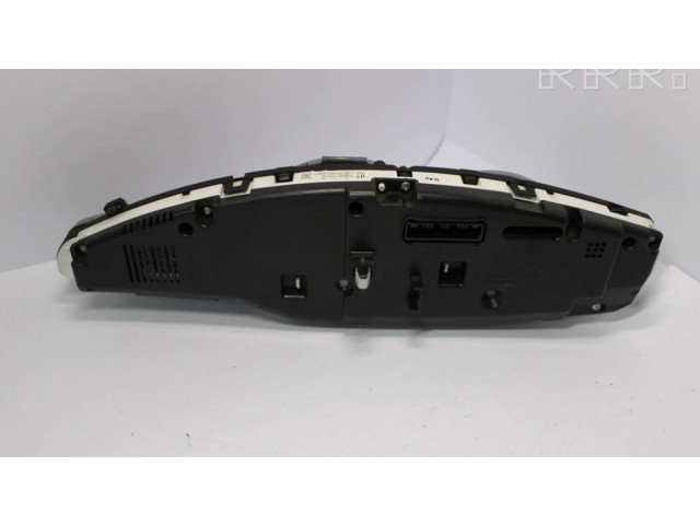 Přístrojová deska Toyota Verso 2010 838000F070