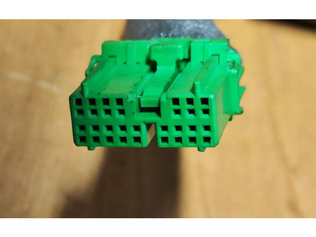 Зеркало электрическое Volvo V70 2000 - 2004 года