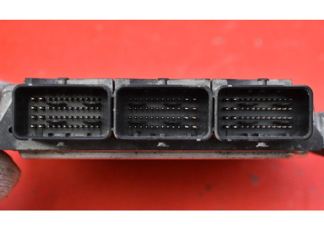 Блок управления двигателем ECU