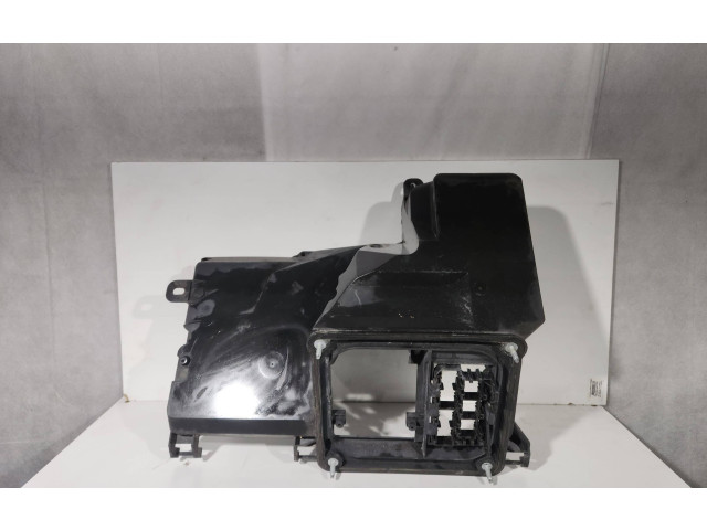   Pojistková skříňka 4D1937118A   Audi A8 S8 D2 4D 1998