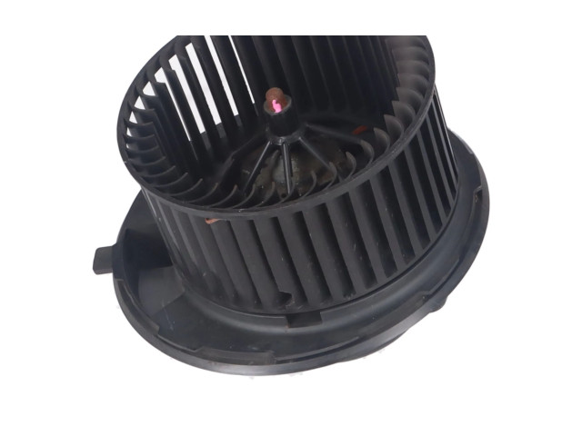 Вентилятор печки 1K1819015E Volkswagen Caddy