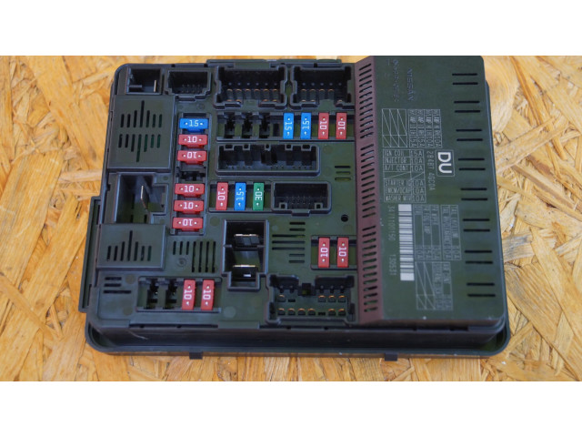 Блок предохранителей 284B74GC0A   Infiniti Q50    