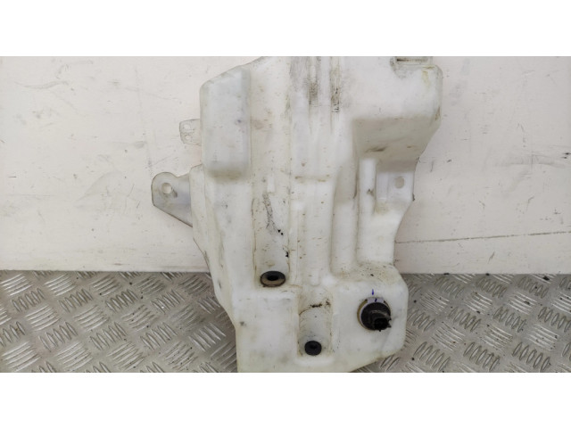 Бачок оконной жидкости    