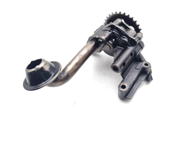 Масляный насос AJM 06A115105B Volkswagen Golf IV