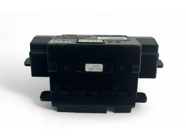 Дисплей    957101H700   KIA Ceed