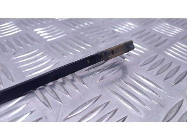 Ножка стеклоочистителей лобового стекла