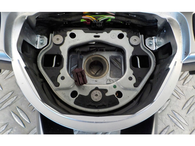 Volant Mercedes-Benz GLA W156 2013