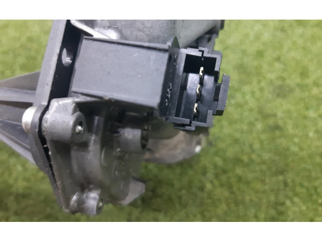 Моторчик заднего дворника 53011112    Opel Meriva A