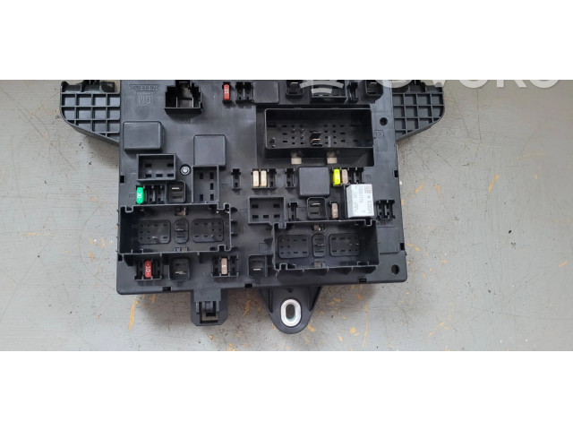 Pojistková skříňka 13368651, 1102100000 Opel Zafira C 2014